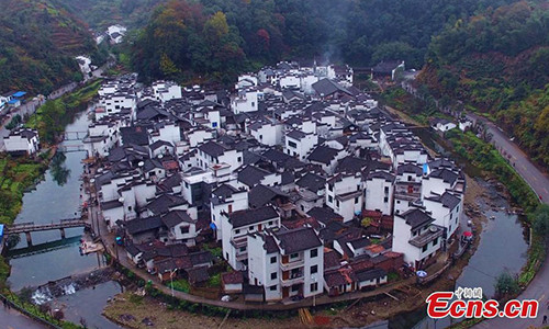 Không giống với bất kỳ nơi nào khác, cảngôi làngđược thiết kế theo hình tròn. (Ảnh: Ecns)