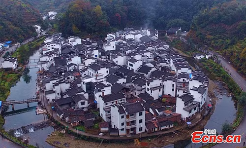 Không giống với bất kỳ nơi nào khác, cảngôi làngđược thiết kế theo hình tròn. (Ảnh: Ecns)