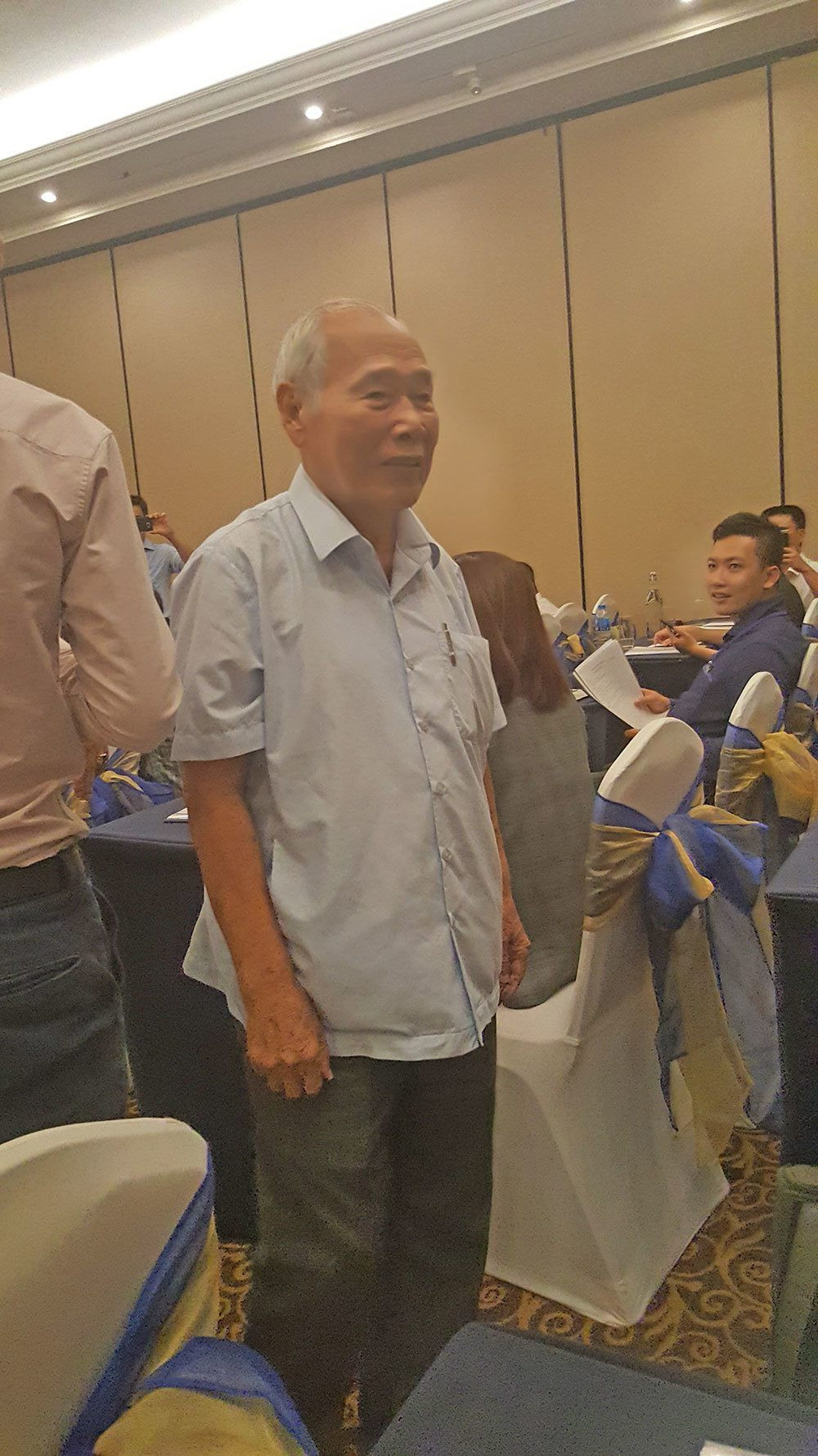 Chong dai gia Tu Huong to con trai chiem giu Ngan hang Nam A-Hinh-2