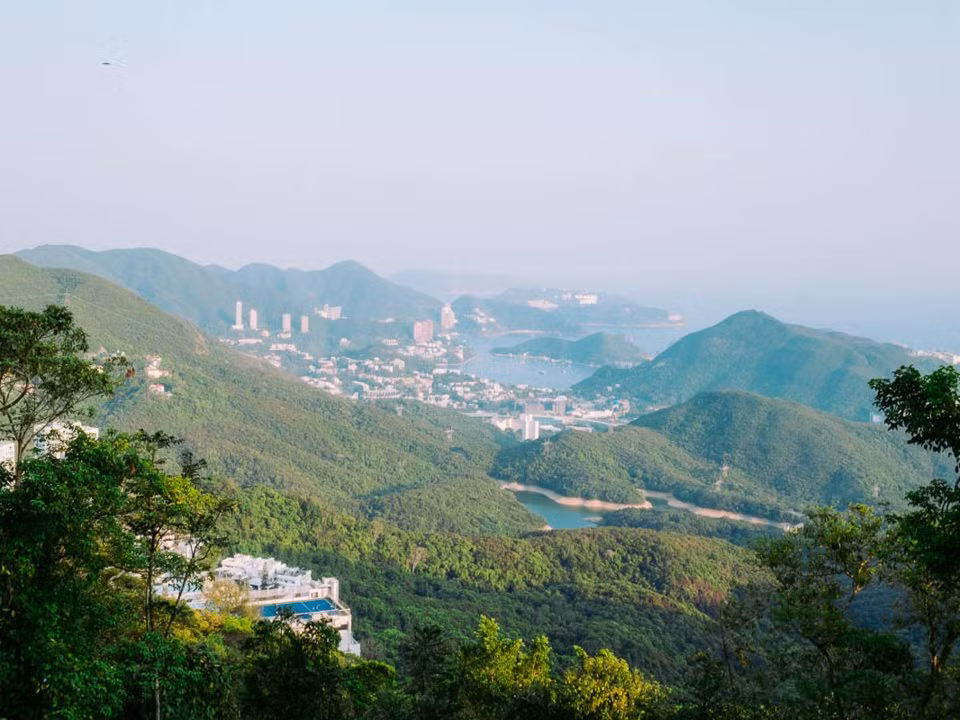 Theo Business Insider, tỷ phú Jack Ma được cho là mua một biệt thự trị giá 191 triệu USD tại khu phố The Peak đắt đỏ nhất Hồng Kông. Tuy nhiên, tỷ phú Jack Ma chưa bao giờ lên tiếng xác nhận. Ảnh: BI.