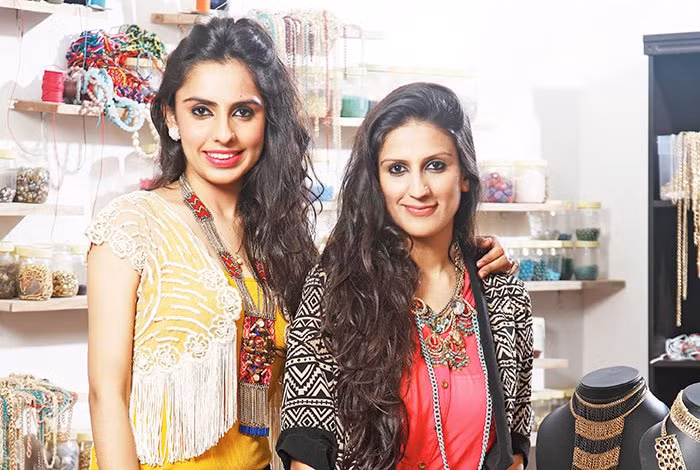 Thành lập năm 2012, sau 5 năm, Outhouse có hơn 3 buổi trình diễn tại Tuần lễ thời trang Lakme. Ảnh: Verve Magazine.