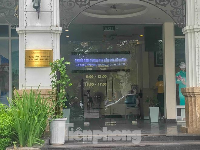 Khu đất ở địa chỉ 02 Lê Thái Tổ nằm ở vị trí đắc địa ngay cạnh Hồ Gươm tại nút giao Lê Thái Tổ, Lương Văn Can.