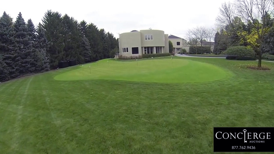 Không gian ngoài trời thoáng đãng.