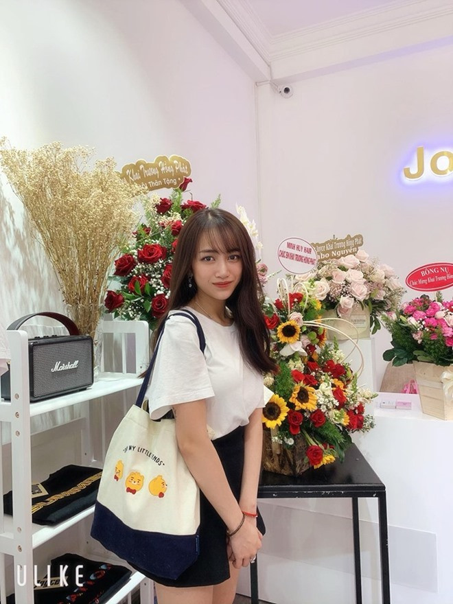 Con gái đại gia Minh Nhựa cũng tiết lộ mức thu nhập hiện tại của mình vào khoảng 100 triệu đồng/tháng. Đây là một con số ngoài sức tương tượng với lứa tuổi 20 tuổi. Ảnh: Vietnamnet.