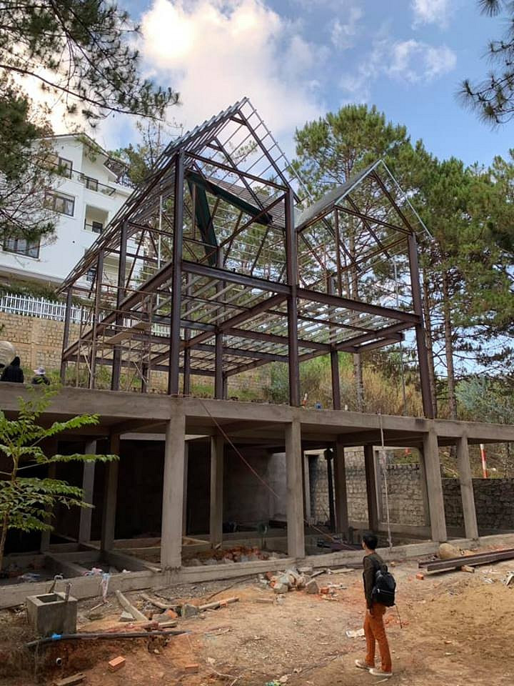 Phan Nhu Thao hanh phuc khoe biet thu thu 3 chong dai gia tang con gai-Hinh-2