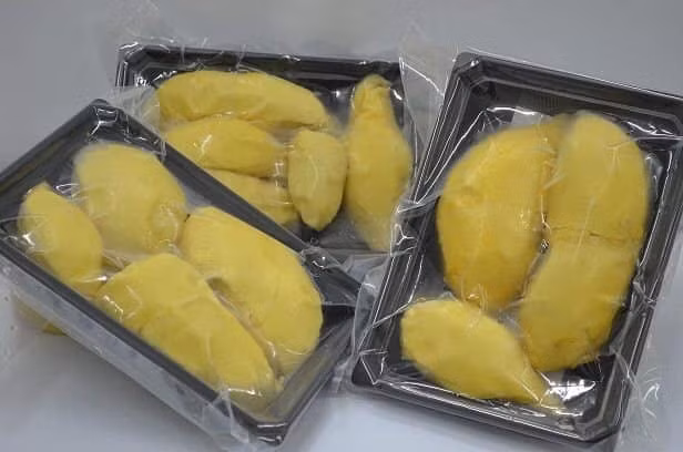 Khi lấy ra, dù hết lạnh, sầu riêng Musang King cũng không bị bở, không bị nhão. Ảnh: FB Hành Tây.