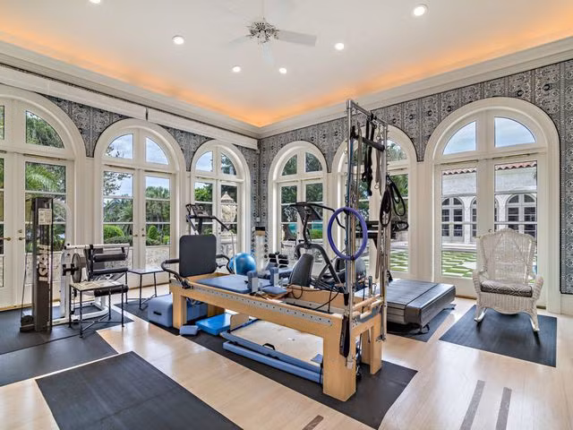 Phòng tập thể dục hiện đại.