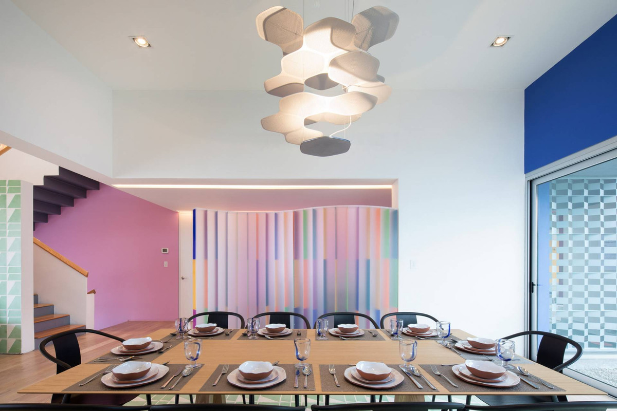 Bàn ăn sang trọng.