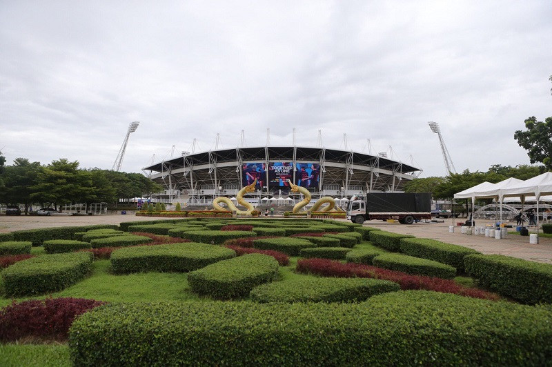 Mặt trước sân Thammasat nhìn từ xa. Ảnh: Vietnam9