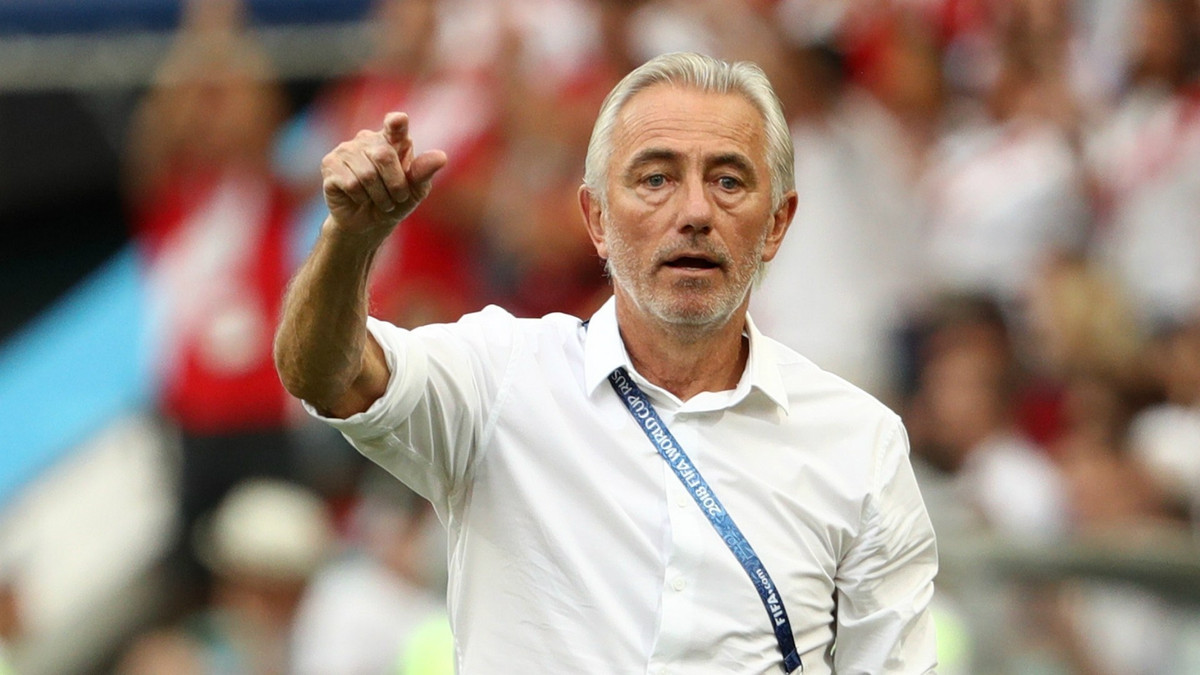 Van Marwijk cũng là HLV giàu kinh nghiệm, giàu thành tích cũng như nổi tiếng nhất trong số 5 HLV của 5 đội tuyển tại bảng G. Ảnh: Sport