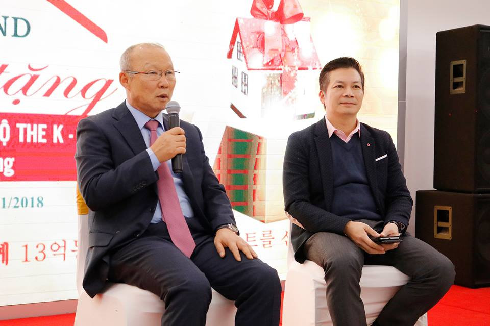 Sau chiến tích cùng đội tuyển U23 tại Thường Châu (Trung Quốc) hồi đầu năm 2018, thầy Park Hang-seo được tập đoàn Cengroup tặng một căn hộ phong cách Hàn Quốc trị giá 1,3 tỷ đồng. Ảnh: Thethaovanhoa.