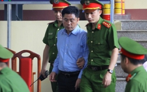 Deo Ca nop gan 60 ti mua co phan cua trum co bac Nguyen Van Duong