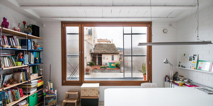 Phòng làm việc thiết kế thoáng đãng. Nguồn ảnh: Domusweb.