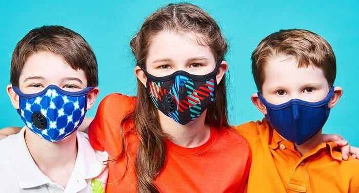 Hơn nữa, không có loại khẩu trang nào có thể diệt được khuẩn, bởi muốn diệt khuẩn phải có điện tích hoặc hóa chất mà các loại khẩu trang hiện trên thị trường đều không có. Ảnh: Internet.