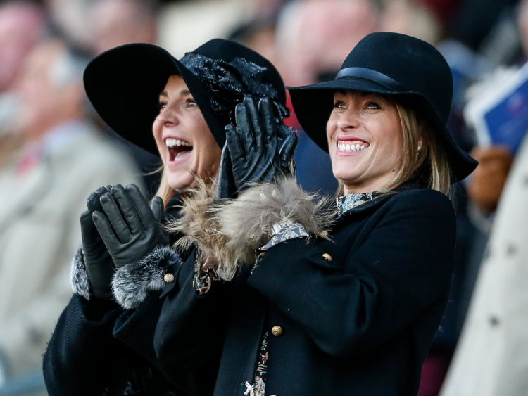 Một điều mà người giàu hay làm là chọn một ngôi nhà mà họ dễ dàng mua được. Theo nghiên cứu, hầu hết người giàu không mua nhà có giá cao gấp 3 lần thu nhập hàng năm.