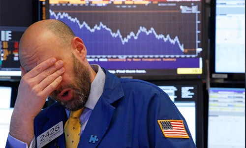 Sau Thuong dinh My-Trieu, chung khoan toan cau giam diem