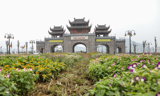 Toan canh chua Tam Chuc - noi dien ra dai le Vesak 2019