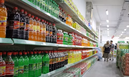 Các mặt hàng trong siêu thị Kwangbok khá đa dạng. Tầng 1 là khu vực bán đồ thực phẩm và gia dụng. Ảnh: Youngpioneertours.