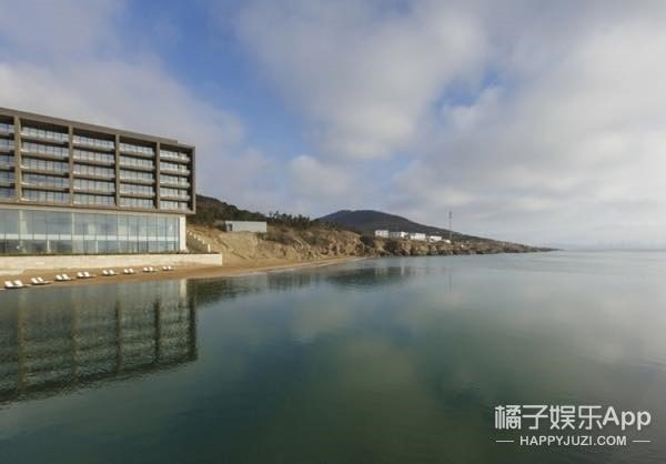 Căn biệt thự của Phạm Băng Băng và Lý Thần nằm ở khu nghỉ dưỡng đắt đỏ nhất ở quận Hoành Đảo, Thanh Đảo, gần núi Phượng Hoàng.