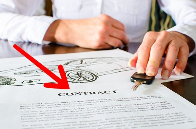 Hãy đọc hợp đồng trước khi rời khỏi xe. Bởi, hợp đồng thường quy định khách sạn không chịu trách nhiệm đối với ô tô đỗ tại đó.