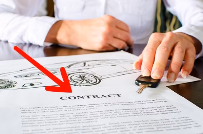 Hãy đọc hợp đồng trước khi rời khỏi xe. Bởi, hợp đồng thường quy định khách sạn không chịu trách nhiệm đối với ô tô đỗ tại đó.