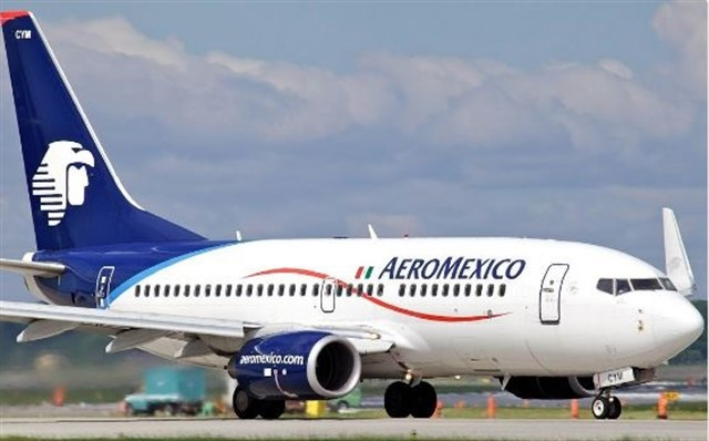 Aeroméxico - hãng hàng không của México cung cấp dịch vụ bay nội địa và quốc tế đến châu Á, Canada, châu Âu, Trung Mỹ, Nam Mỹ và Mỹ. Đây lã hãng hàng không duy nhất của Mỹ Latinh bay đến châu Á.
