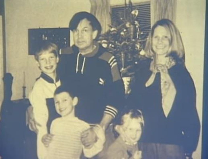 Chong ngoai tinh giet vo roi dung may nghien go phi tang xac