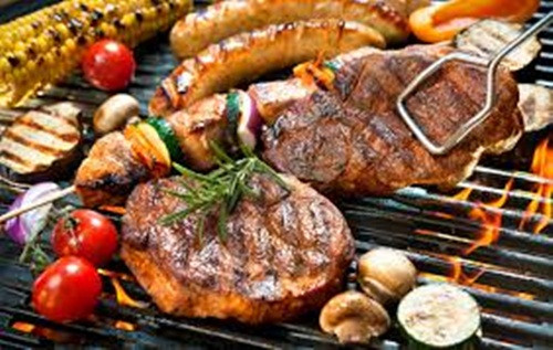 Cá thịt nướng. Cá loại cá thịt và protein khác nếu làm nóng hơn 200 độ sẽ sản xuất ra axit amin dị vòng, enzopyrene, acrylamide và chất gây ung thư khác… Cố gắng tránh chiên nướng trong gia đình,. Hãy cho vào lò nướng với nhiệt độ vừa phải, bọc giấy bạc hoặc luộc thay thế.