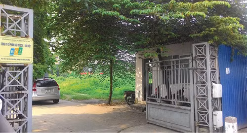 Anh loat khu dat vang o HN thanh bai rac, dat hoang