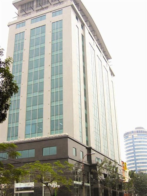 Năm 2007, cả Hà Nội như một “đại công trường” xử lý nhà xây sai phép. Tâm điểm của “đại công trường” xây sai phép là tòa nhà số 9 Đào Duy Anh. Công trình sai phép nghiêm trọng này bị "cắt ngọn" đầu tiên. Cụ thể, tòa nhà này xây cao 17 tầng (vượt phép 3 tầng), bị cắt ngọn 2 tầng. Thành phố Hà Nội cho giữ lại tầng 15 vì liên quan đến toàn bộ kỹ thuật tòa nhà.