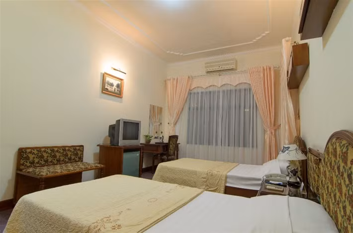 Bên trong một căn phòng tiêu chuẩn tại Khách sạn Kim Liên.