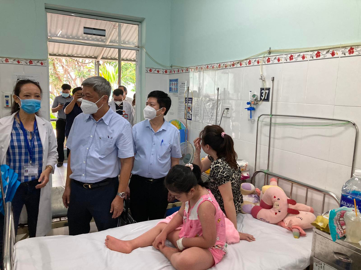 Trong tuan qua, ca nuoc ghi nhan them 10.000 ca sot xuat huyet, 12 ca tu vong