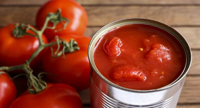 Các thực phẩm như nước sốt cà chua, súp đóng hộp… cũng cần phải tránh đối với những bệnh nhân cao huyết áp.