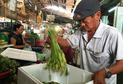 Ông Trần Long, người làm thuê ở chợ bất ngờ thành tỷ phú.