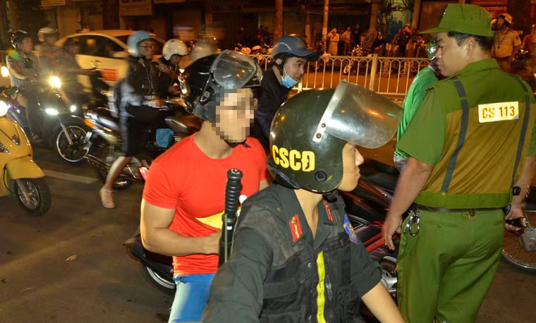 Có tất cả 156 phương tiện các loại bị tạm giữ trong đêm 27 và rạng sáng 28/1.