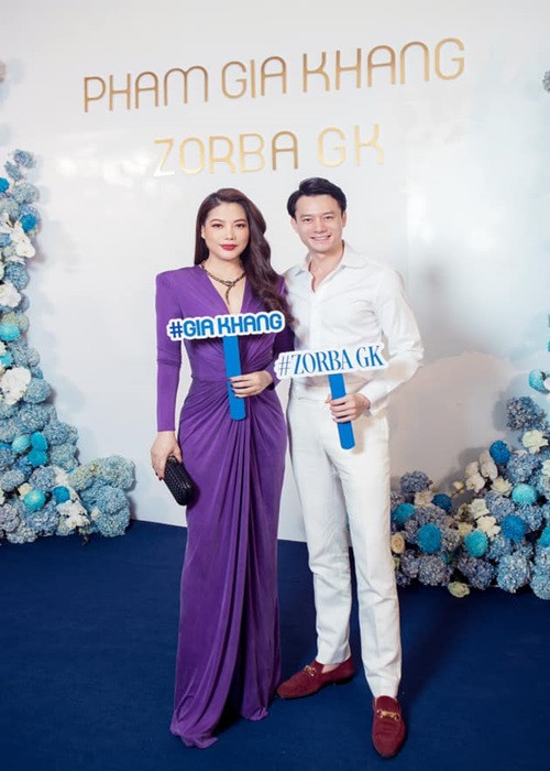 Hiện tại, Anh Dũng hẹn hò Trương Ngọc Ánh. Nam diễn viên kém bạn gái đến 14 tuổi. Cả hai công khai hẹn hò năm 2021 sau vài năm vướng nghi vấn tình cảm.