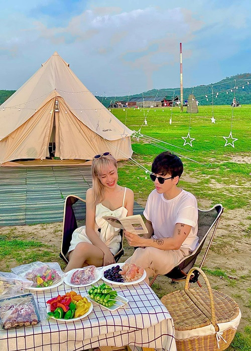 Được bạn trai yêu thương, chiều chuộng, Lan Trinh cho rằng Kenji là người đàn ông tuyệt vời nhất mà hơn 30 năm qua cô mới tìm được.