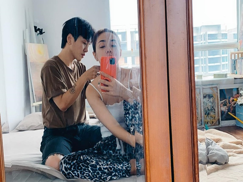 Lan Trinh được bạn trai chuyển giới chiều chuộng như công chúa. Kenji dẫn Lan Trinh đi mua sắm quần áo, giúp cô phối đồ, nấu ăn, chăm sóc Lan Trinh lúc cô bị bệnh.