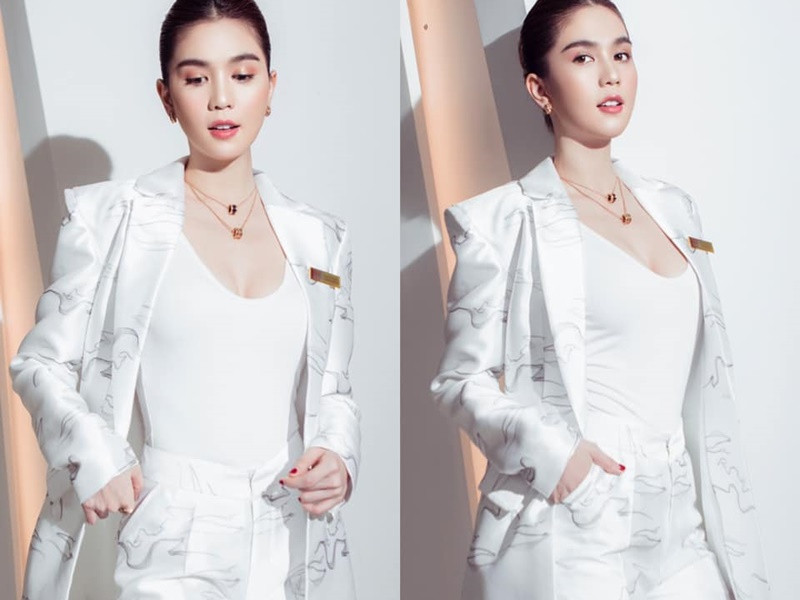 Hình ảnh Ngọc Trinh tham gia sự kiện gây chú ý.