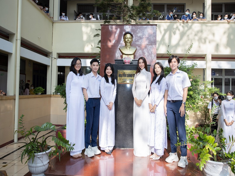 Thùy Tiên còn tích cực tham gia vào các chương trình ý nghĩa, trở thành nhân vật truyền cảm hứng cho giới trẻ.