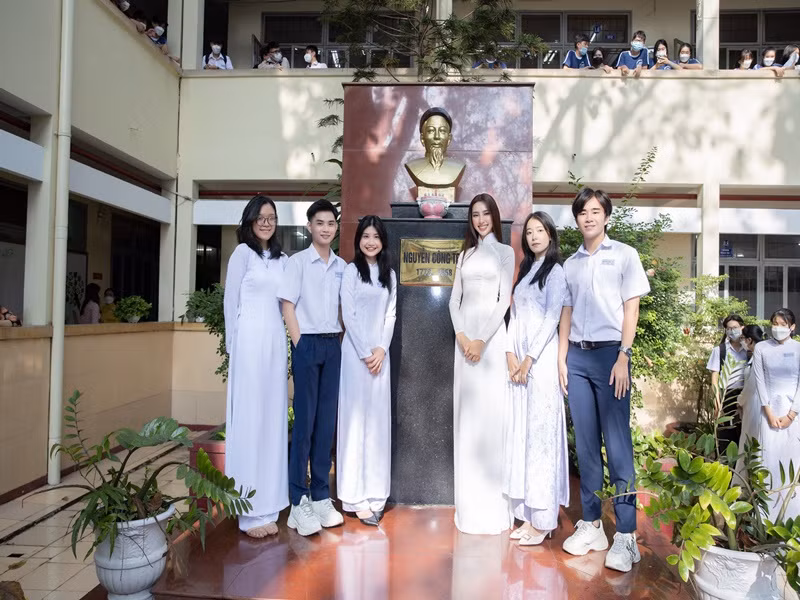 Thùy Tiên còn tích cực tham gia vào các chương trình ý nghĩa, trở thành nhân vật truyền cảm hứng cho giới trẻ.