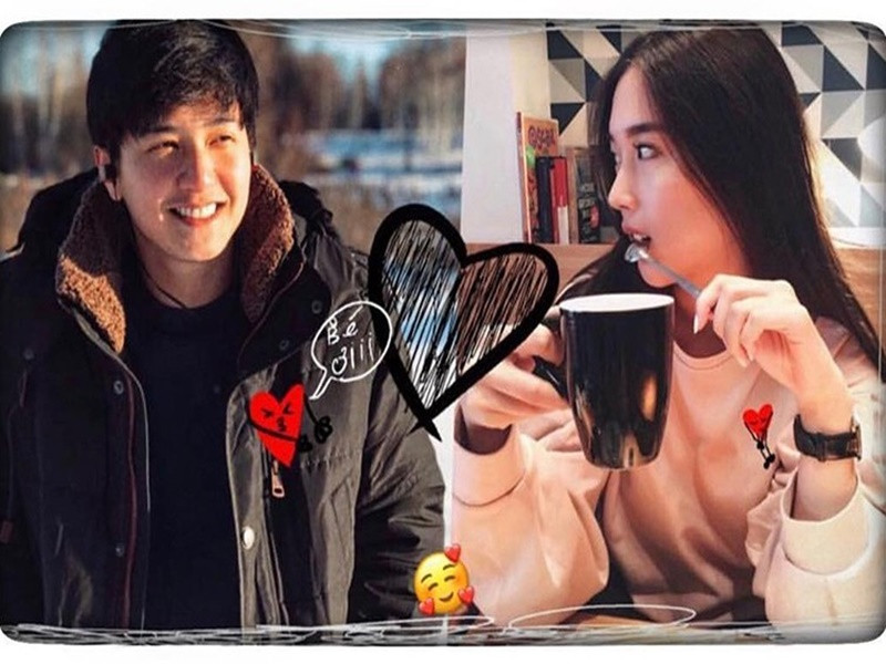 Yêu xa, Huỳnh Anh và Y Vân thường bày tỏ nỗi nhớ đối phương qua trang cá nhân. Trong khi Huỳnh Anh thường ghép ảnh của mình với bạn gái, Y Vân nhiều lần khoe khoảnh khắc bên Huỳnh Anh. Ảnh: FBNV