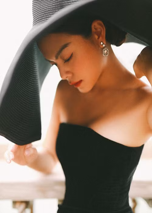 Phạm Quỳnh Anh được nhiều người khen "lột xác" về ngoại hình khi trở lại cuộc sống độc thân.