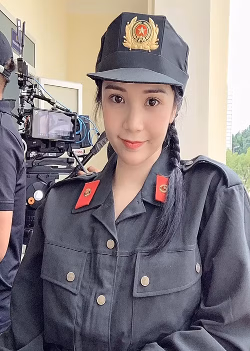  Phim "Bão ngầm" đang lên sóng VTV có sự góp mặt của diễn viên Thanh Bi. Vai diễn của cô là thiếu úy Hải Yến. Ảnh: Tiền Phong