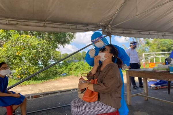 Đà Nẵng: Thêm 783 ca Covid-19 trong ngày mùng 1 Tết Da Nang: Them 783 ca Covid-19 trong ngay mung 1 Tet