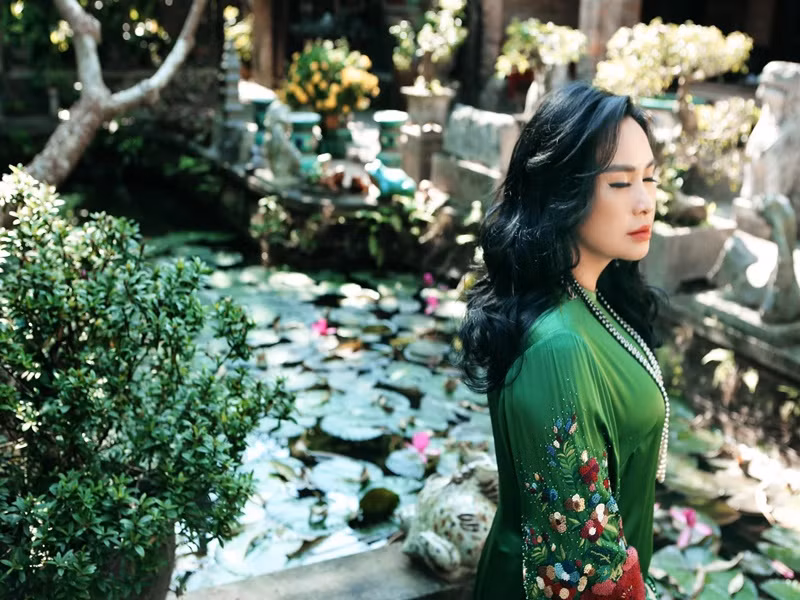 Trước đây, Thanh Lam từng chia sẻ về mối quan hệ của cô và mẹ của bác sĩ Tiến Hùng. Ảnh: FBNV