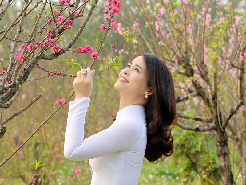 "Táo Giao thông" từng hài hước để lại bình luận khi bạn gái đăng ảnh: "'Trẻ đẹp phát lo".