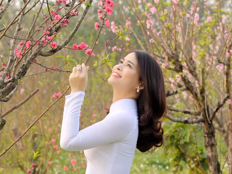 "Táo Giao thông" từng hài hước để lại bình luận khi bạn gái đăng ảnh: "'Trẻ đẹp phát lo".