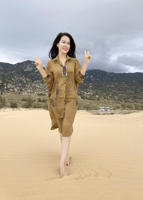 Nhiều người nhận xét bạn gái của Chí Trung trẻ đẹp hơn nhiều so với tuổi thật.