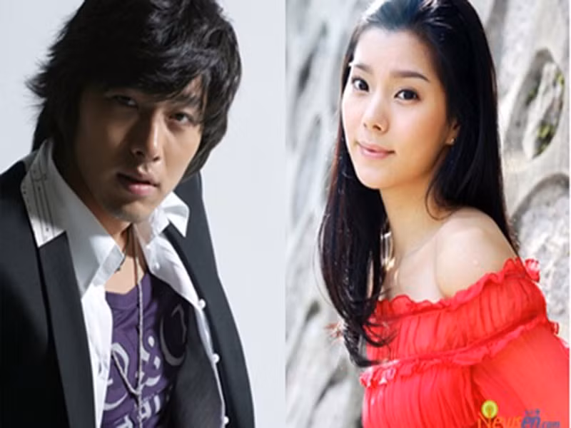 Tài tử “Hạ cánh nơi anh” thừa nhận cuộc tình với nữ diễn viên Hwang Ji Hyun vào năm 2007. Tuy nhiên, cặp đôi này lại không được fan ủng hộ. Ảnh: Newsen